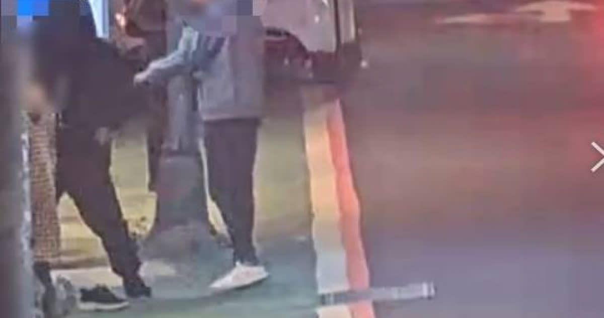 最小才9歲！3屁孩「放火燒熟睡街友」炫耀拍片　他重傷曝：「之前就被施暴過」