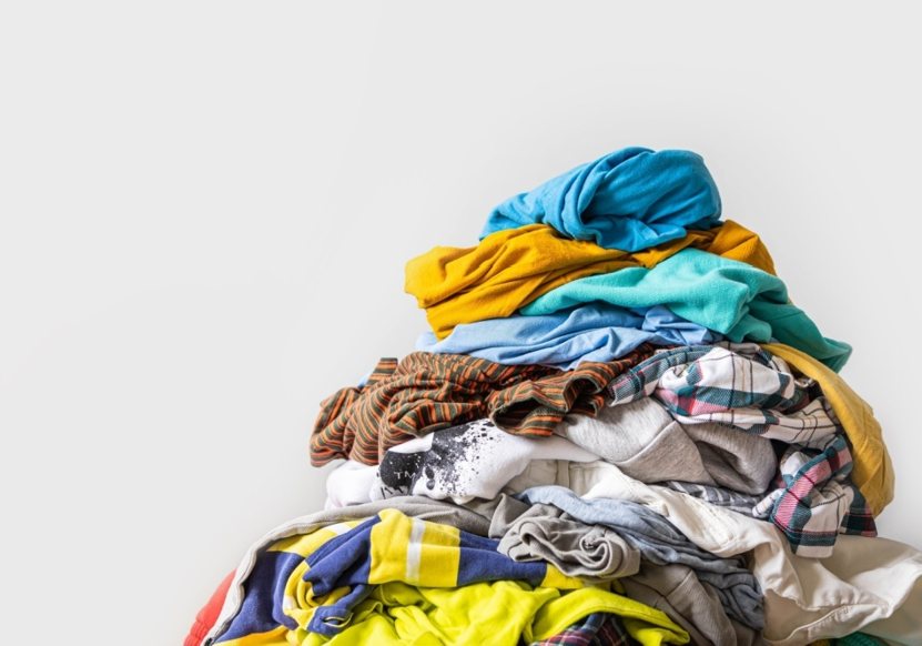 大掃除清出一堆舊衣服！環保局呼籲「4大類千萬別回收」　丟錯秒噴6000元