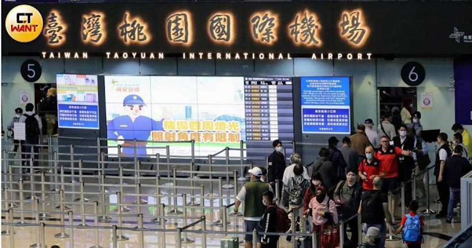 出國注意！搭飛機託運前「忘做1件事」行李箱恐遺失　一堆人不知道