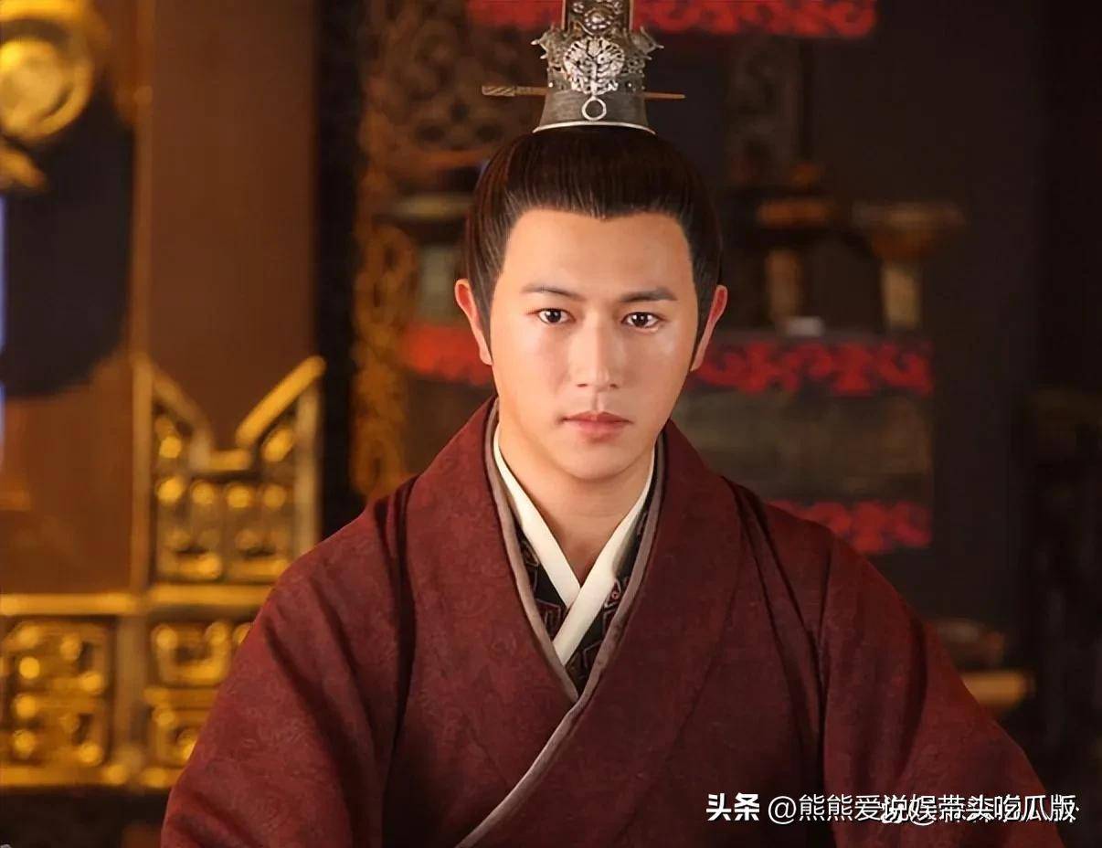 帥氣男神!47歲資深男星「退圈轉行當廚師」 如今「明顯發福變阿北」網大喊崩壞