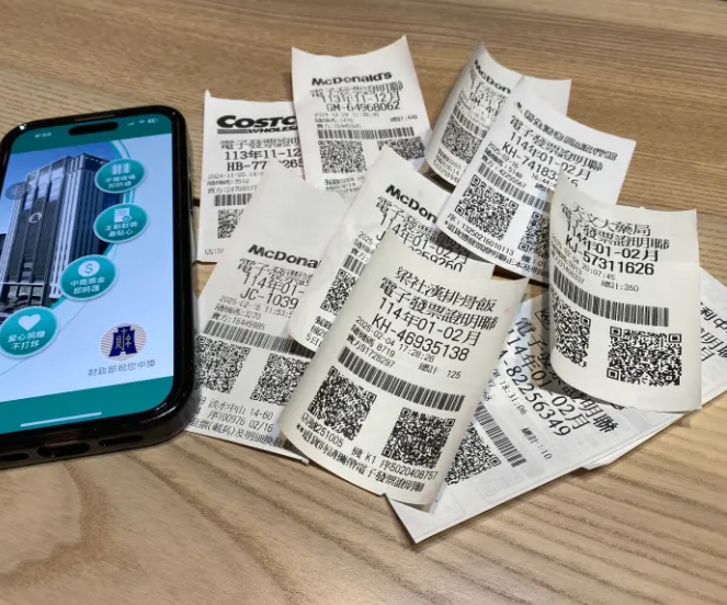 刷這款電子支付!他一看「發票載具1錯誤」錯愕:整年獎金全送人