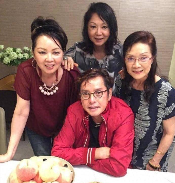 愛上大22歲已婚天王!最強狐狸精「靠生兒逼走原配」入主豪門 30年後「近況讓人直搖頭」:太不堪了...