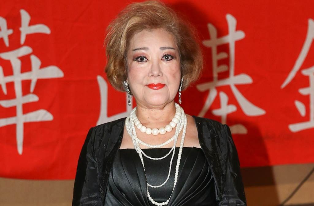 當年紅到東南亞！82歲紅牌歌手「4套房產被敗光」兒只會要錢　獨居無人顧「5天3度送急診」