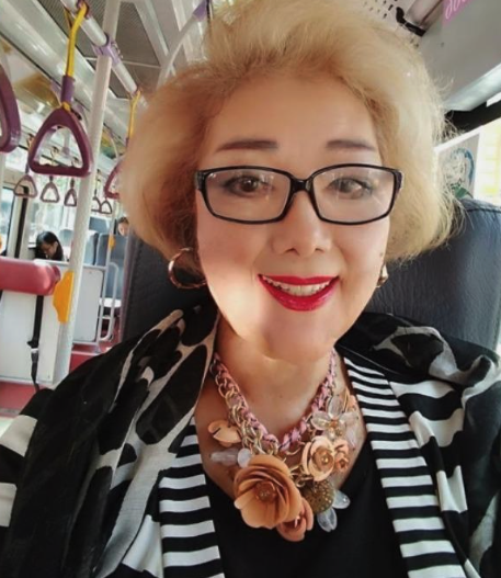 當年紅到東南亞！82歲紅牌歌手「4套房產被敗光」兒只會要錢　獨居無人顧「5天3度送急診」