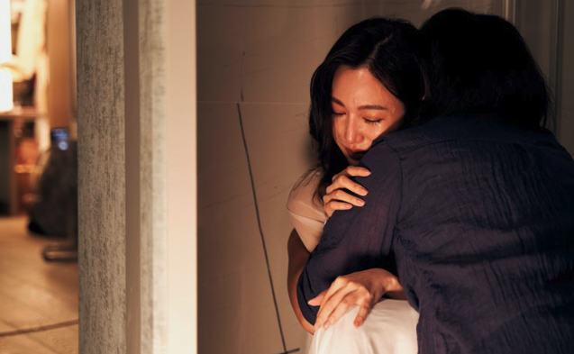 才剛抽到LULU捧花!43歲曾莞婷曬「男子背後親密環抱」 背後「小9歲超帥鮮肉曝光」認:學壞了