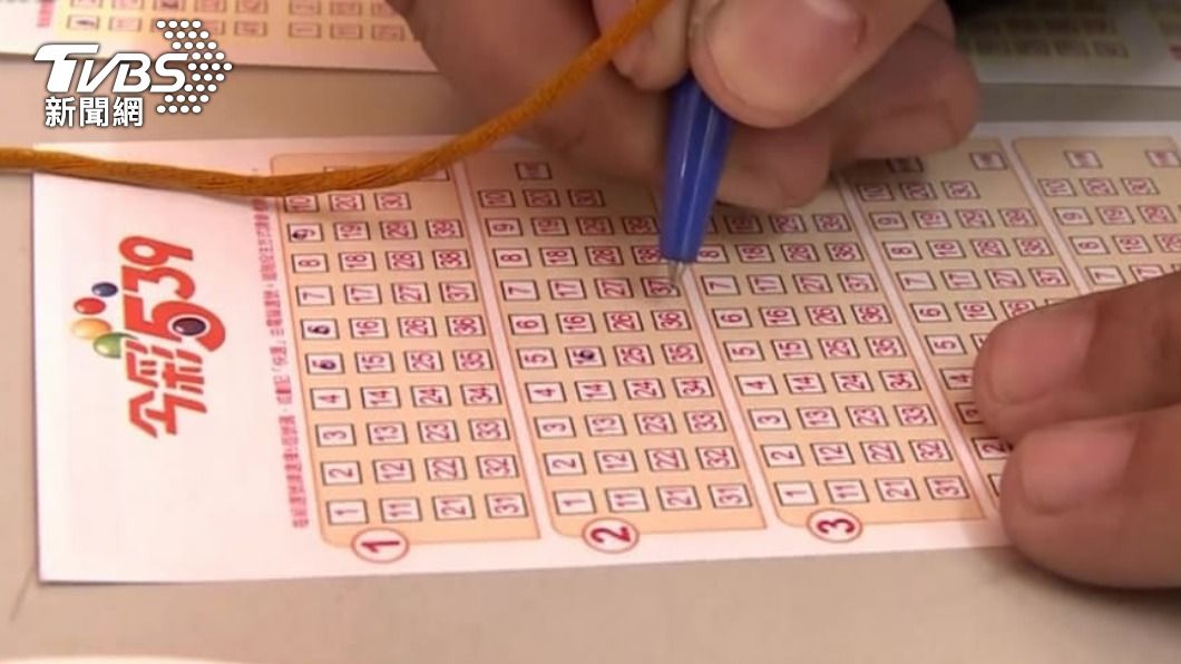 突然大方請客!北市議員自爆「中彩券頭獎」 得主身分「呼之欲出」網愣:太明顯了