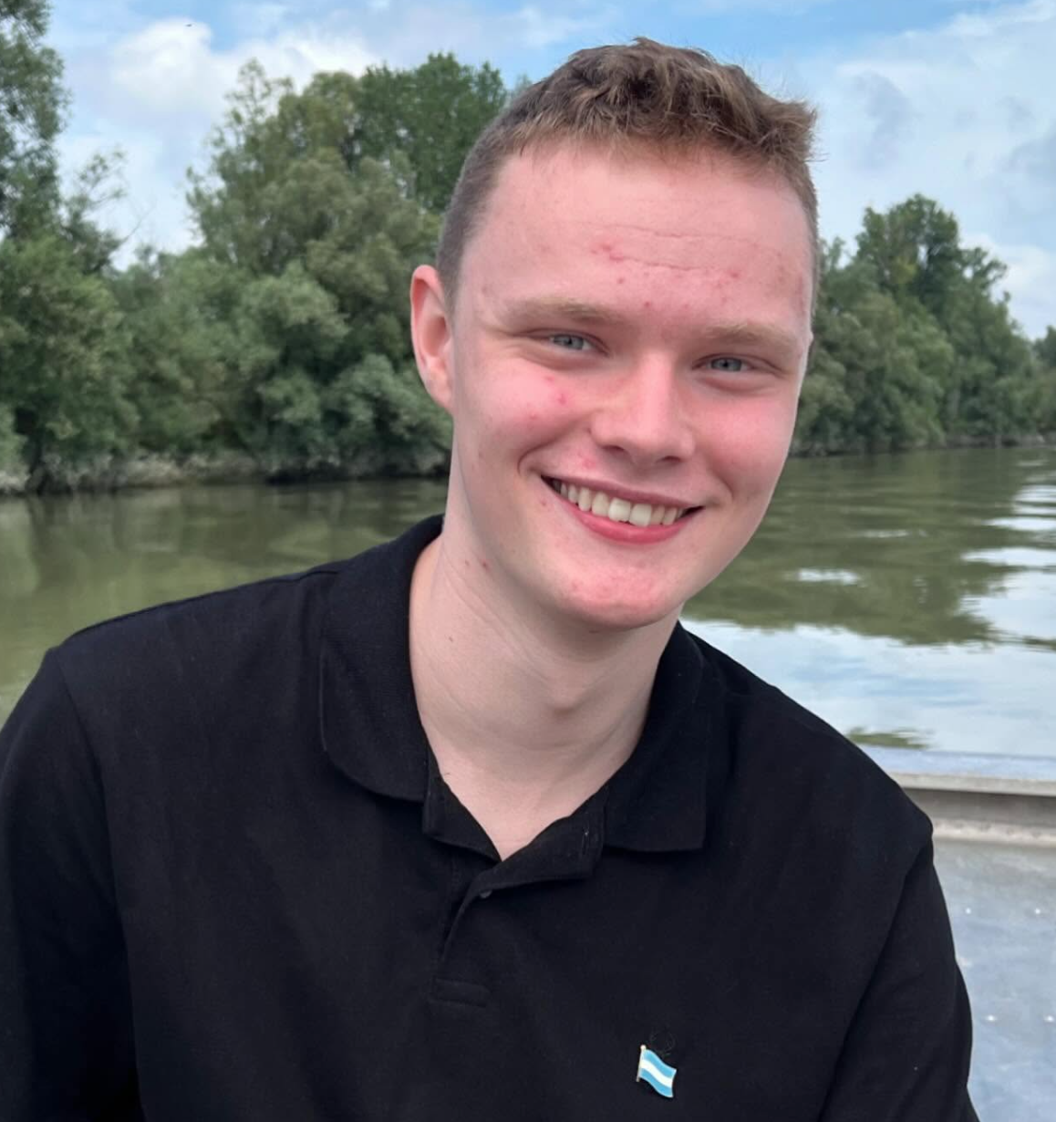 21歲男強闖夜店遭逮！身分曝光「竟是政壇大咖」