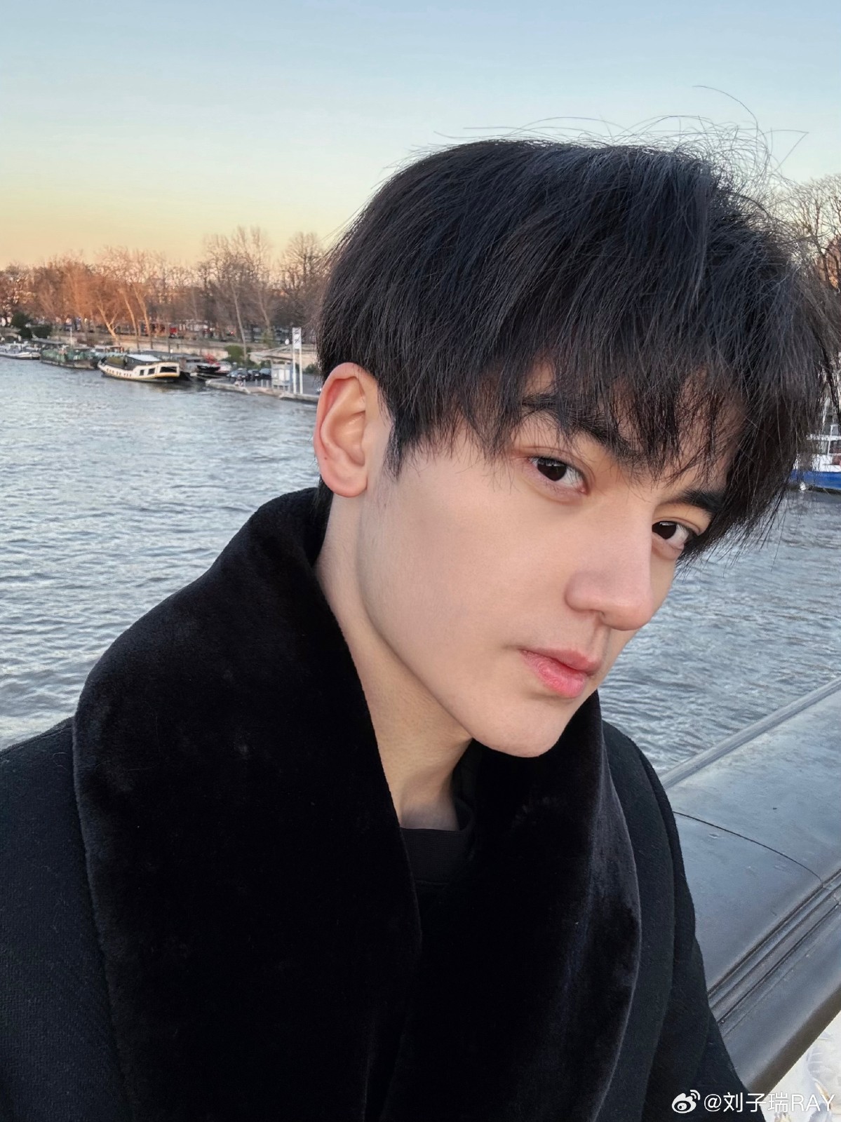 才剛結婚！知名男星「突震撼退出演藝圈」 