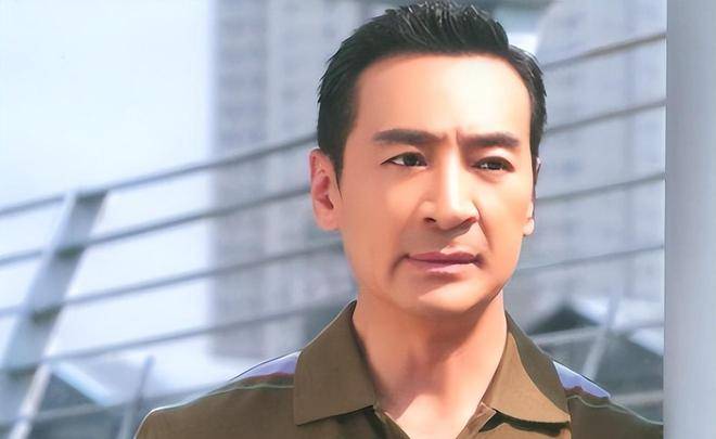 53歲老來得子！資深老戲骨「為此拚命接戲」養全家　如今71歲「為兒子崩潰發文」：最無力的愧疚...