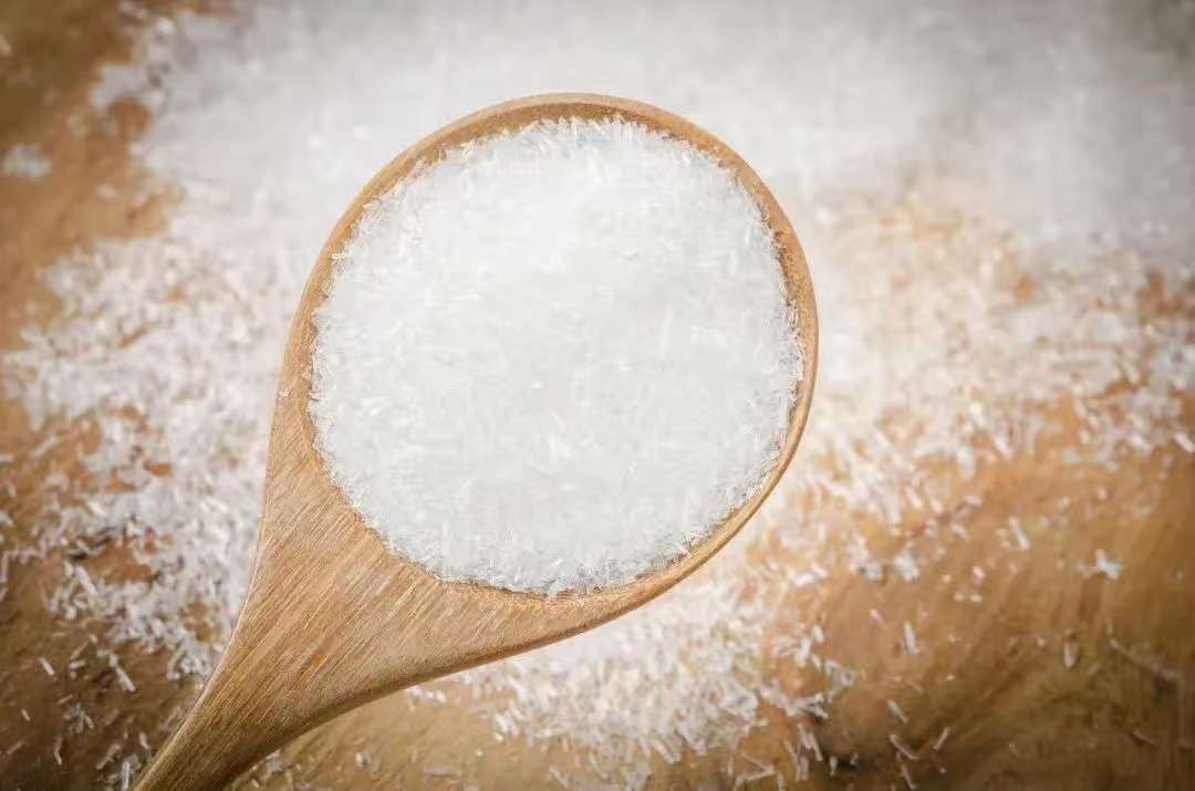 56歲婦「每次炒菜都加味精」！3年後「去醫院檢查」醫生一看愣住了