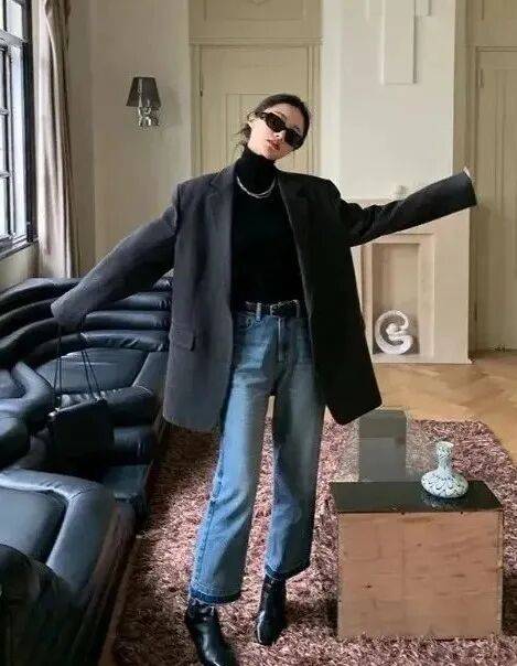 2026年「這一款復古毛衣」又流行回來！　教你「4種穿搭法」保暖又高級：舊衣穿出新時尚