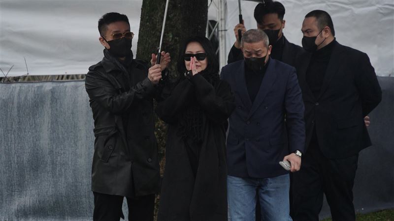 生前最牽掛!大S忌日「一雙兒女未現身」 繼母「鬆口真實行蹤」