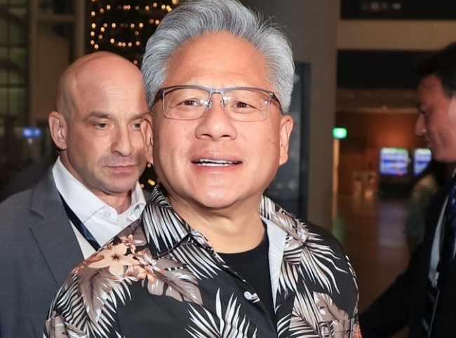 台灣AI慘了？驚傳美國大廠「不滿意輝達晶片」　知情人曝「這點致命關鍵」：低調找別家