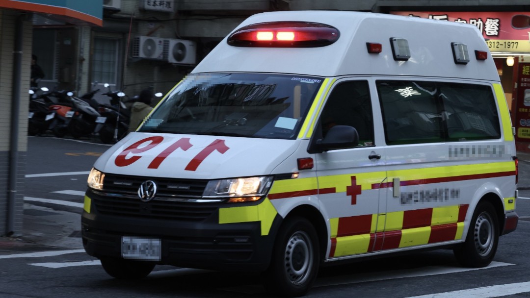 突然火光漫天!現場逃竄「5老人燒死」還有多人送醫