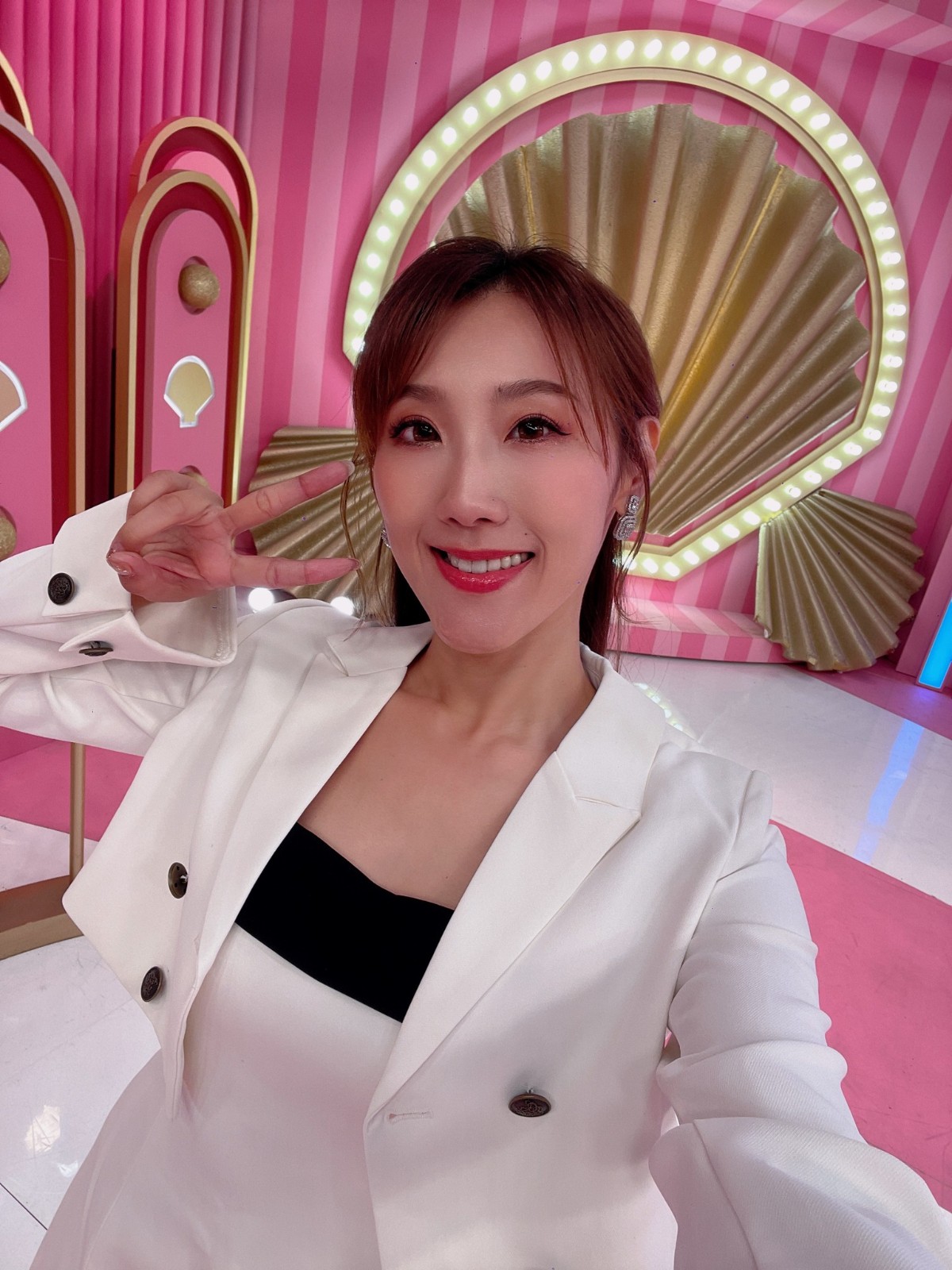 驚傳緊急就醫！豬哥亮女兒「胸冒3公分腫塊」現況曝光