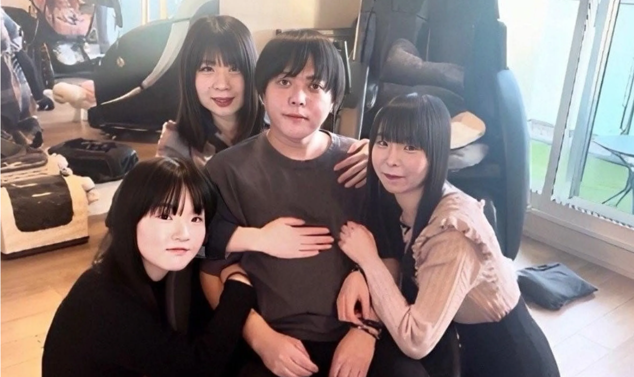 豪喊要生53子！知名大咖「1夫8妻爽吃軟飯」　如今「鬧翻下場超慘」