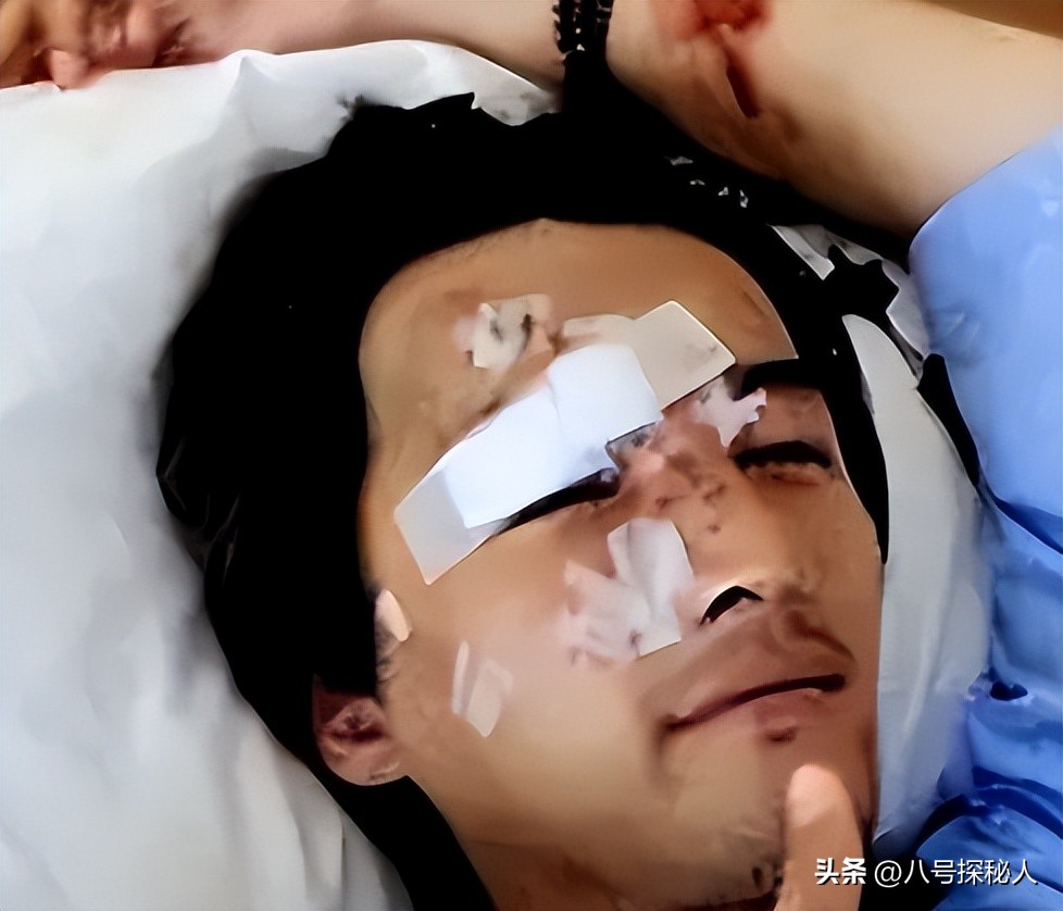 她為護自己而死！43歲男星承諾「贍養女方父母」　20年後成為人夫「下秒舉動太催淚」：沒忘記祂...