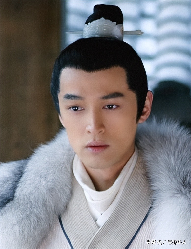 她為護自己而死！43歲男星承諾「贍養女方父母」　20年後成為人夫「下秒舉動太催淚」：沒忘記祂...