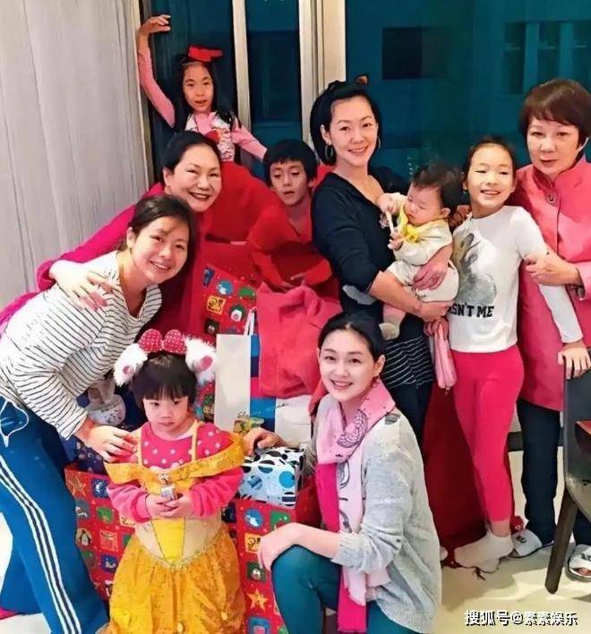 逝世滿一年！大S雕像儀式「卻不見親生兒女」引熱議　直到玥兒「低調露面照曝光」網淚：她一直記得...