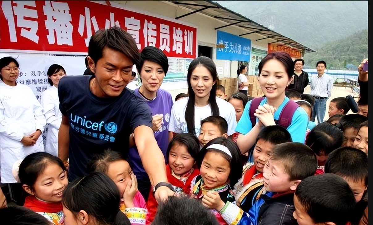 當年風靡萬千少女！55歲古天樂「至今卻不婚不育」 和9旬爸媽住「網看近況卻讚爆」：人生贏家