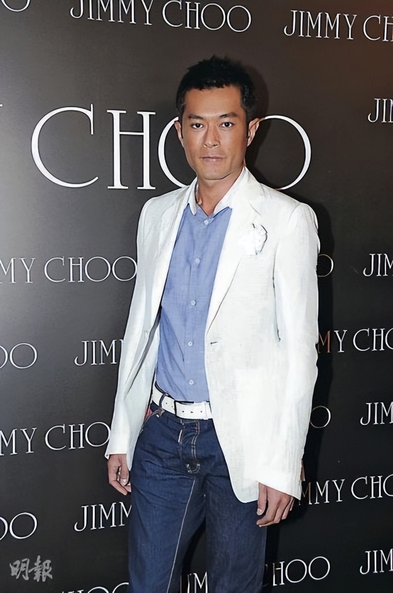 當年風靡萬千少女！55歲古天樂「至今卻不婚不育」 和9旬爸媽住「網看近況卻讚爆」：人生贏家