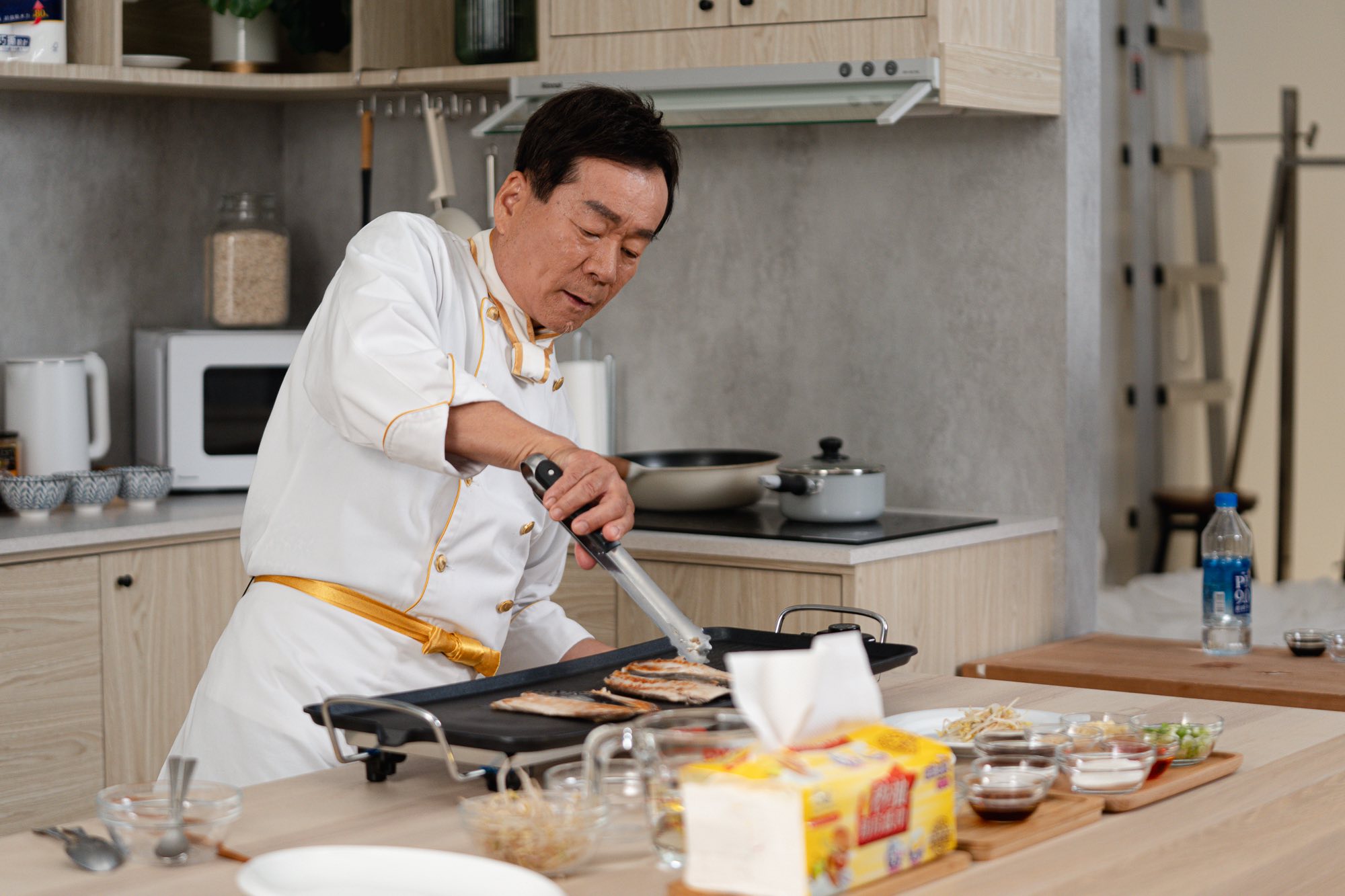 5年前目睹女兒輕生！郭主義突淚曝「大女兒回我身邊了」　公開「超珍貴畫面」網全看哭：多深的愛