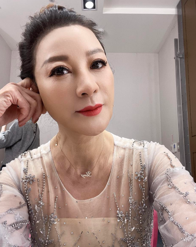 60歲依舊沒嫁！楊繡惠「驚傳在高空被求婚」　男方「竟是演藝圈的他」拿鑽戒深情告白