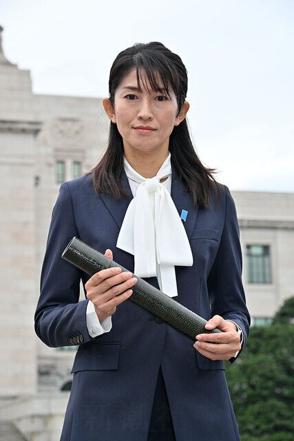 開票2分鐘秒殺！寫真女星「零秒當選」擊敗政壇大老