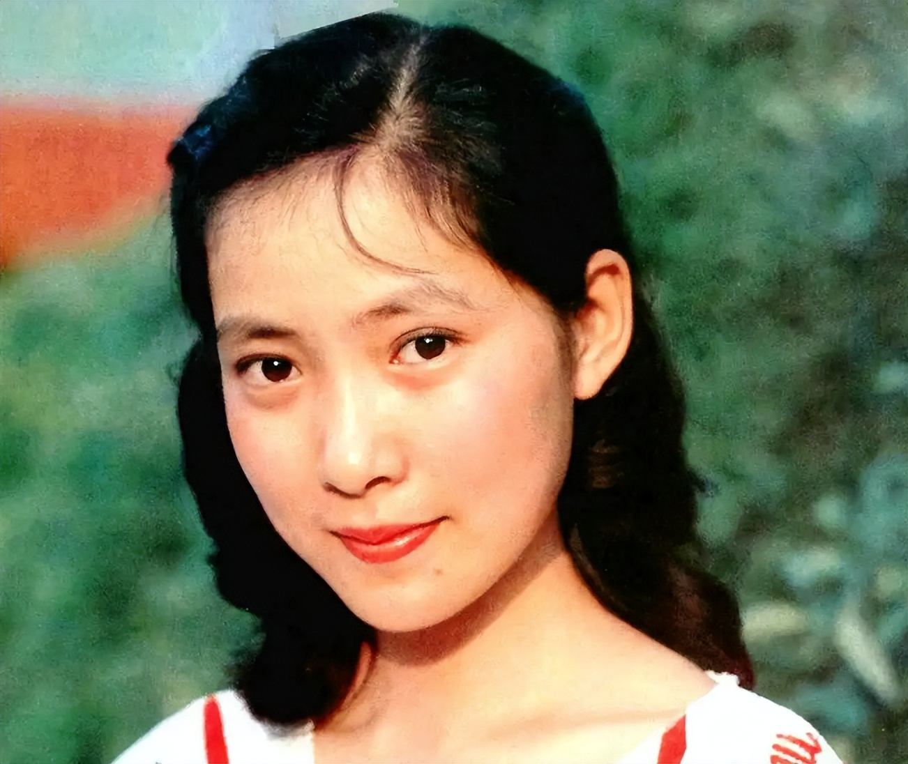 當紅時選擇結婚！65歲資深影后「嫁大15歲德國老公」不被看好　婚後「提100多次離婚」近況令人驚訝