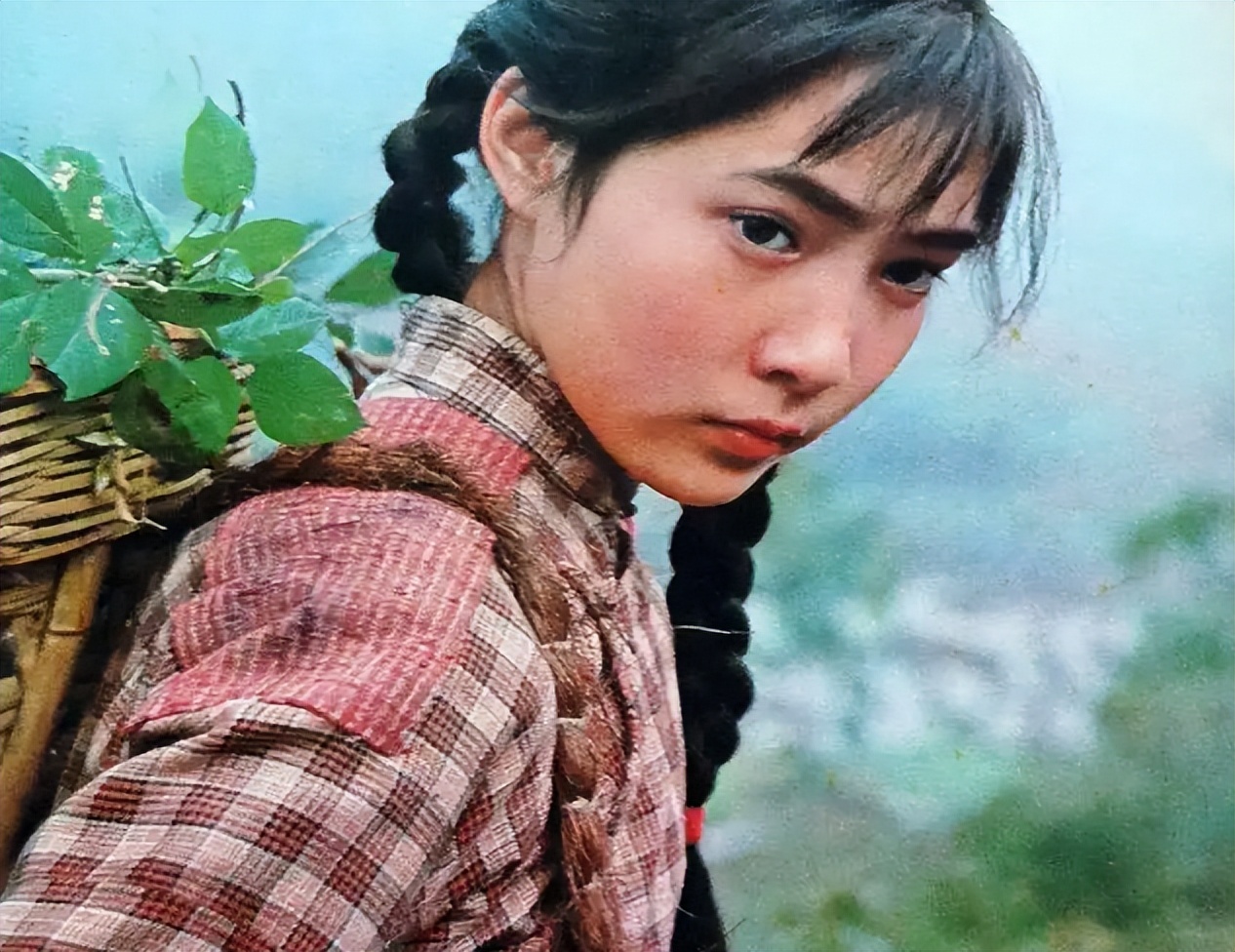 當紅時選擇結婚！65歲資深影后「嫁大15歲德國老公」不被看好　婚後「提100多次離婚」近況令人驚訝