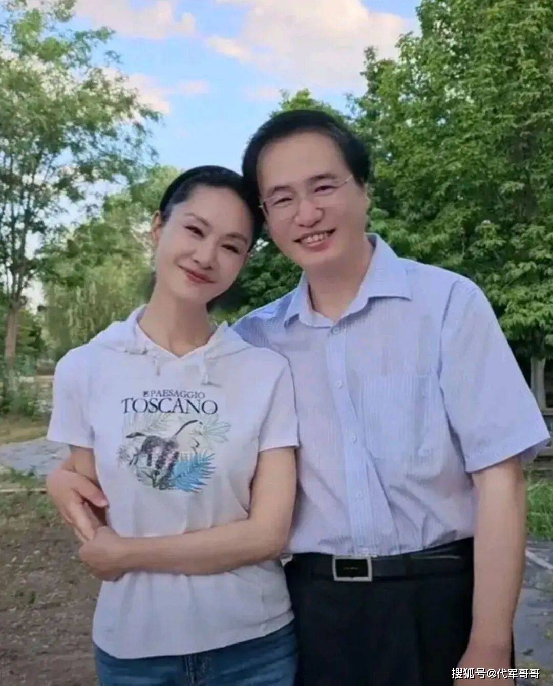 離婚後成單親媽！59歲歌后退圈「帶女兒嫁給粉絲」　多年後「被爆窮困潦倒」消失近況曝光...