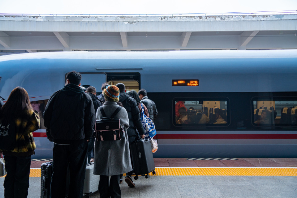 為何越來越多父母「勸子女別回家過年」？　不是親情變淡，而是「3觀念覺醒」：這才是真年味