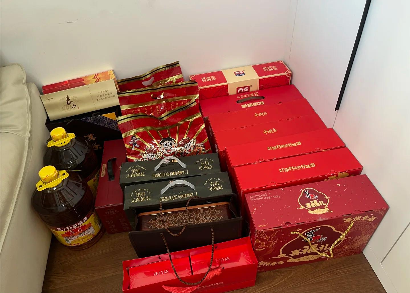 「過年4不送，送了一年窮」指哪4樣？　拜年送禮別誤踩禁忌「自己尷尬還傷感情」