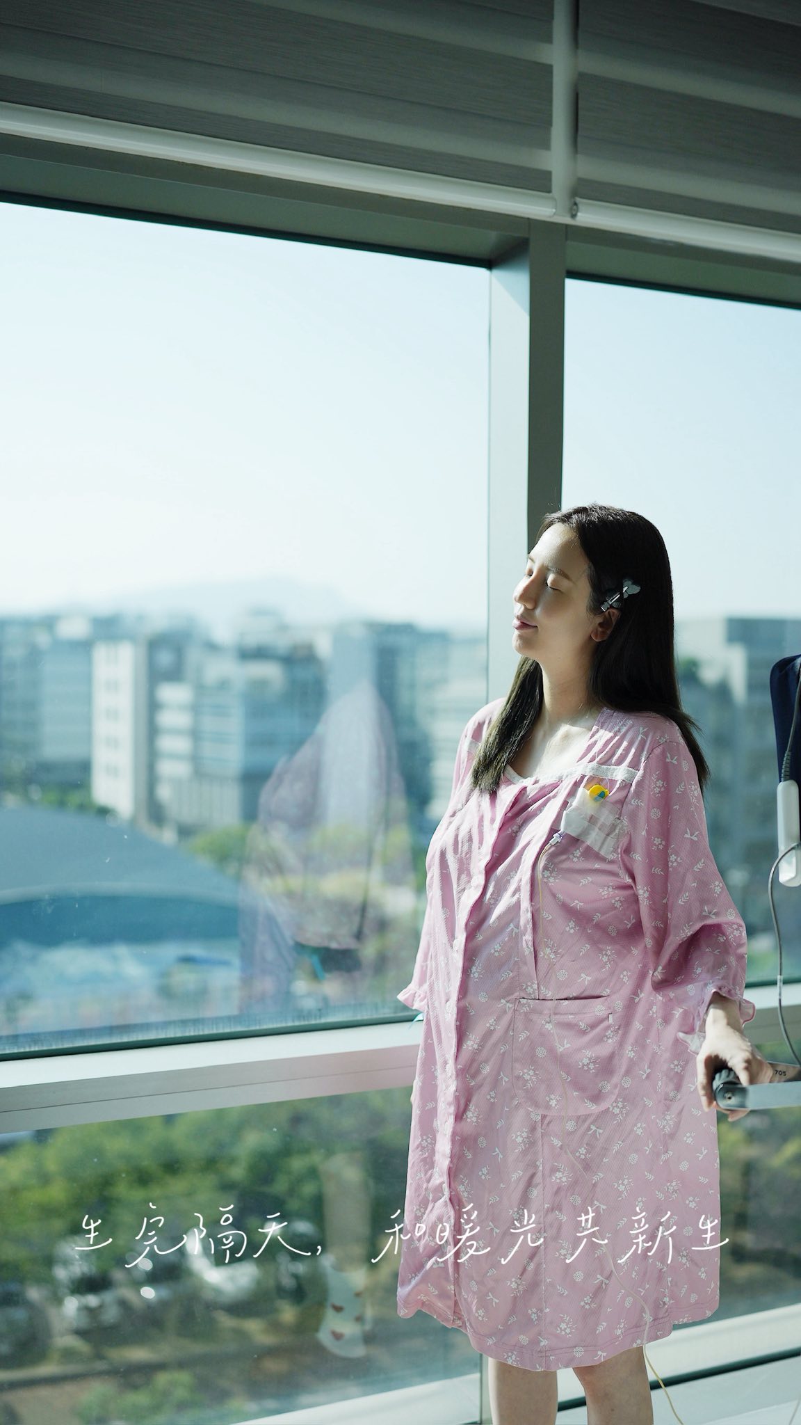 最美孕婦生了！本土女星「趕在過年前報喜」　高齡誕下「3100克寶寶」老公淚喊：一定要孝順媽媽