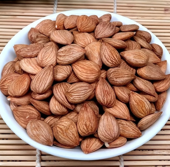 注意！醫師示警「這4種堅果」恐是膽息肉元凶：再愛吃也不行