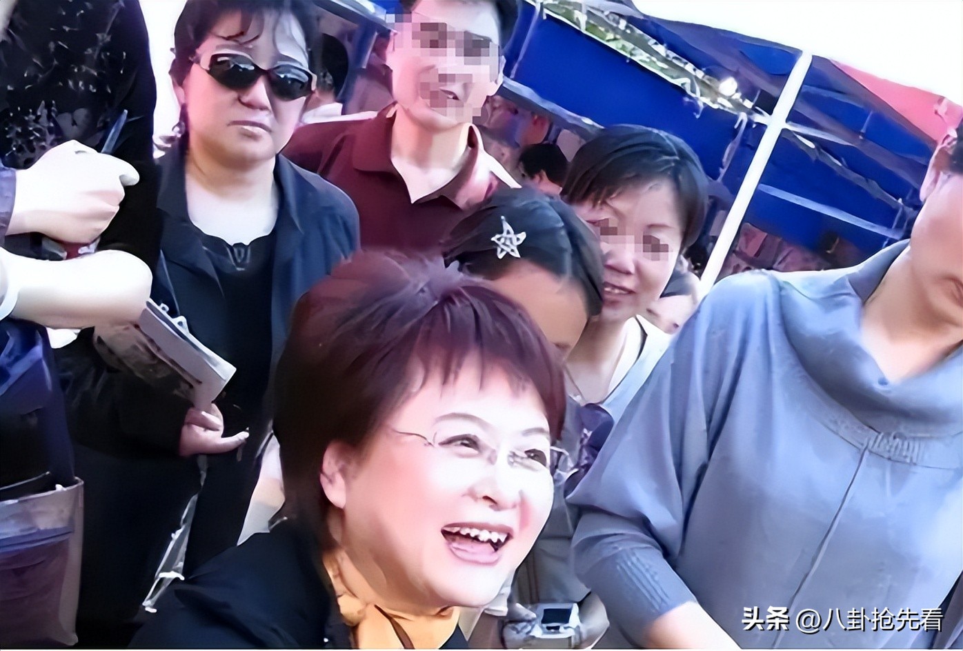 才退休5個月！資深女星傳出「在美國兒子家逝世」　臨終前「斷續吐26字遺言」讓人淚流滿面...