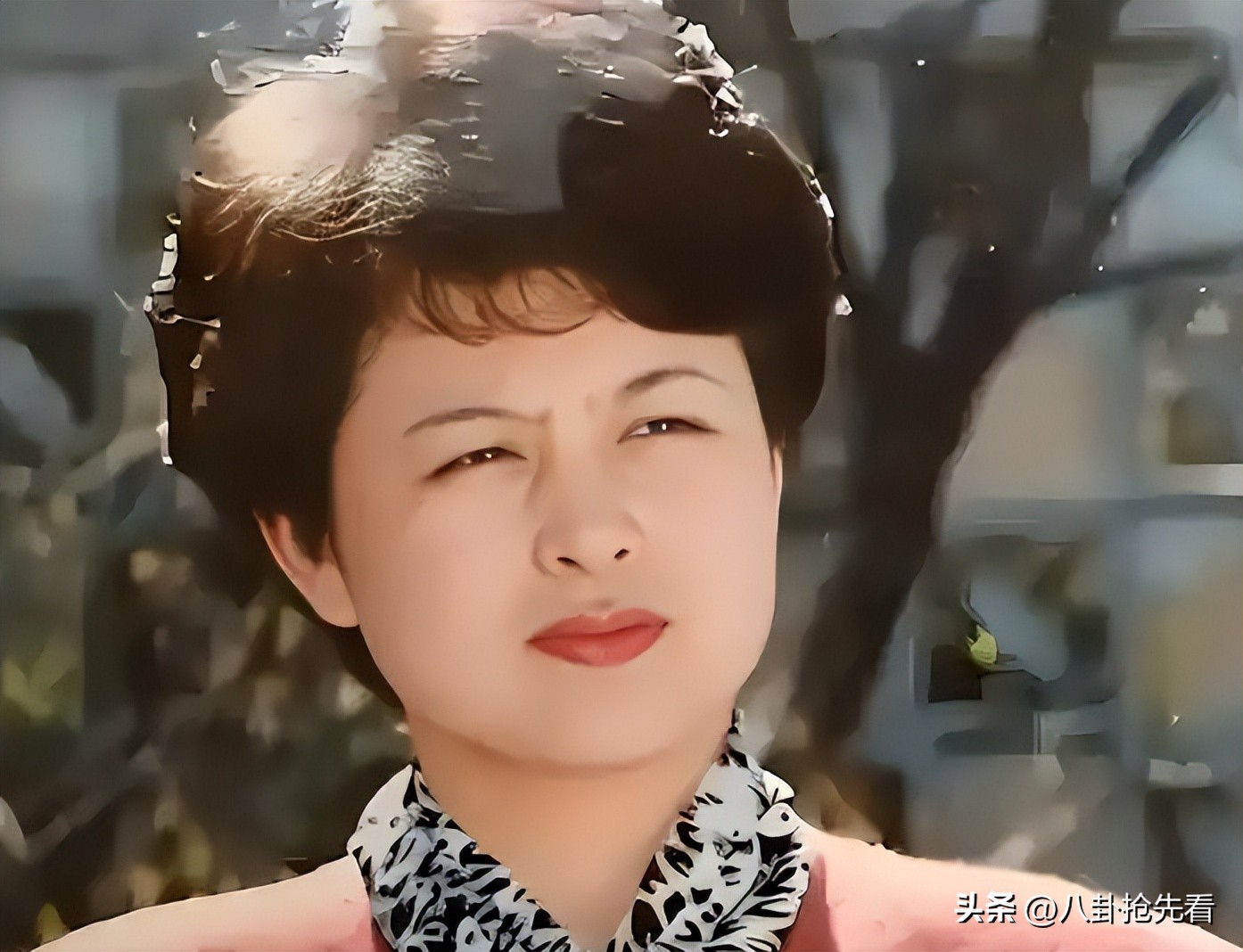 才退休5個月！資深女星傳出「在美國兒子家逝世」　臨終前「斷續吐26字遺言」讓人淚流滿面...