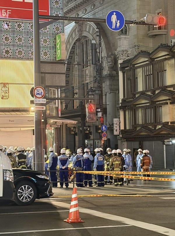 快訊/知名觀光點濺血!三人遭砍「17歲男中刀不治」