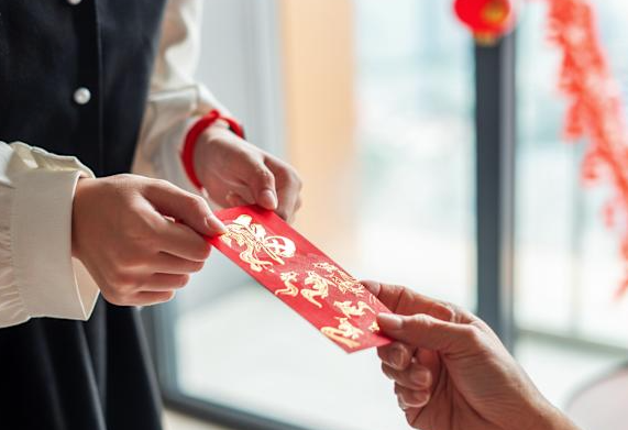 包給小孩600元被嫌少！網驚「今年紅包行情變了」　過來人點頭「這金額極限了」