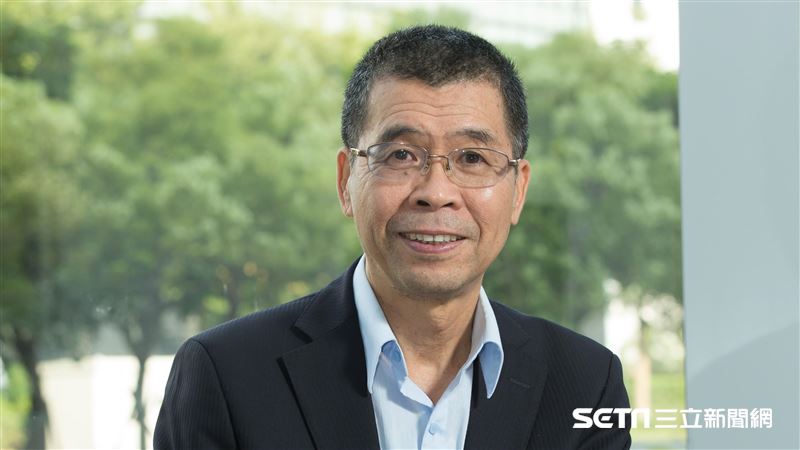 台灣首富換人當！他資產飆漲689億「成功擠下郭台銘」