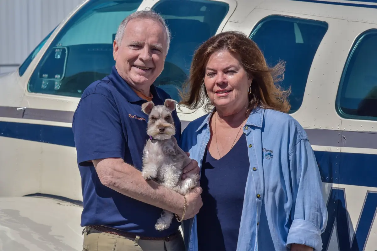 飛機確認墜毀「機頭插進地面」!傷亡狀況曝光