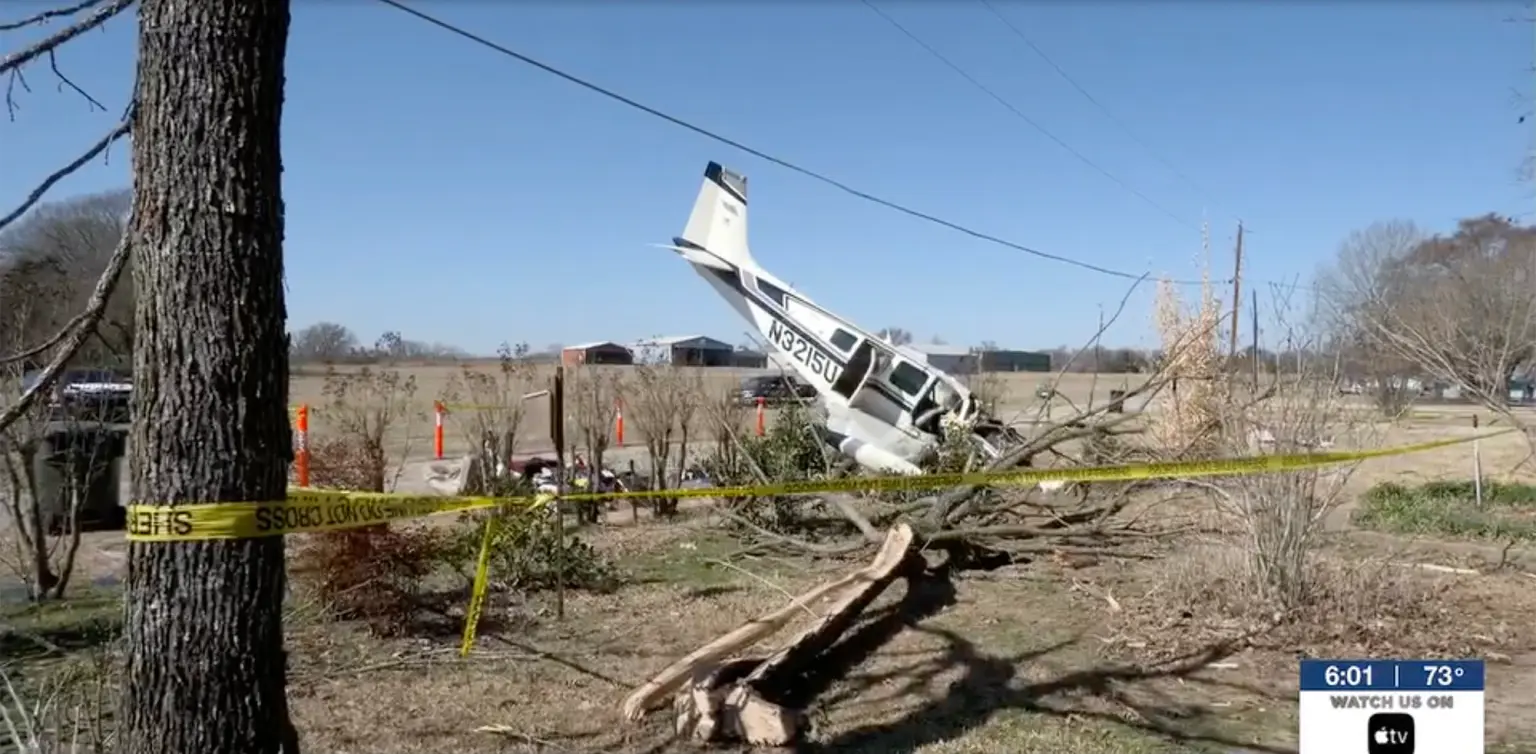 飛機確認墜毀「機頭插進地面」!傷亡狀況曝光