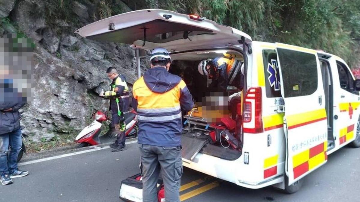快訊／初二走春遇死劫！一家4口騎車出遊「母慘撞山壁」　搶救1小時不治「釀禍原因曝光」