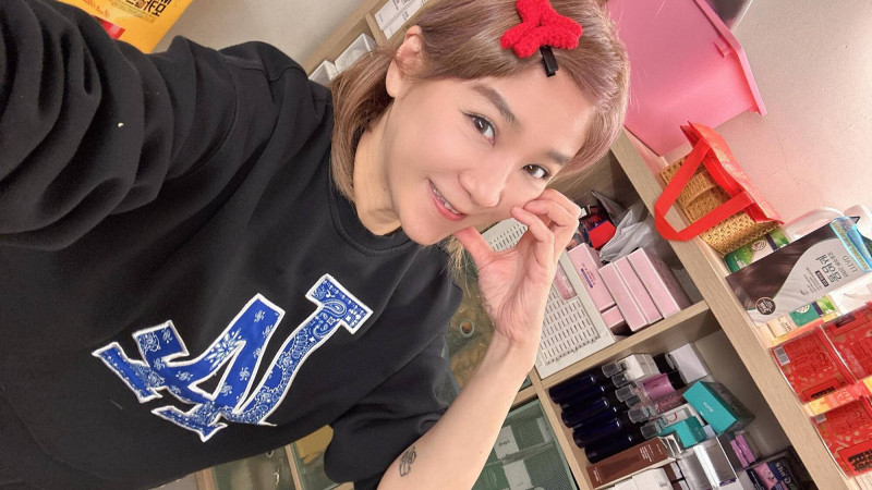 才爆被禁出席袁惟仁告別式！陸元琪「初二悲吐沒娘家可回」　曝「過年只剩2孩子」：無法和媽媽說了