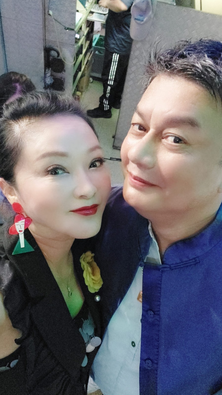 慘困非洲9年!本土女星放棄事業「為愛遠嫁非洲」 被逼「3女共侍1夫」:想離婚他不放我走...