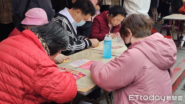 快訊/第4個2000萬開出!30歲夫妻回娘家「突然收到感應」 下秒「刮中頭獎嗨翻」超旺店址曝光