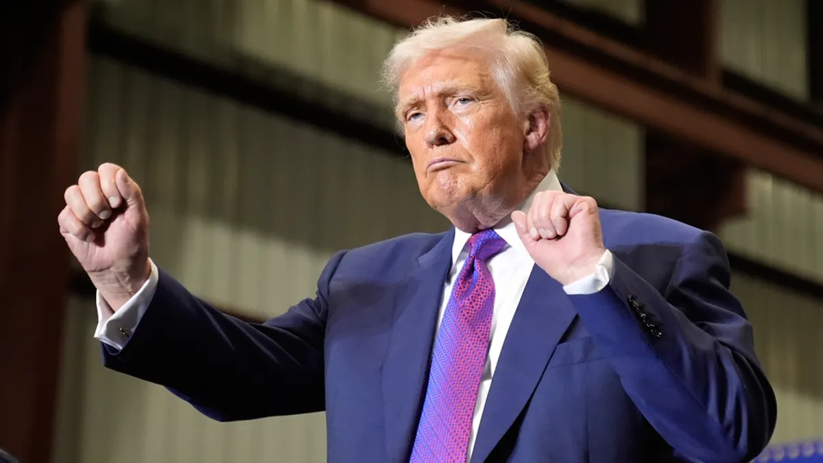 快訊／全球關稅增至15%！川普出1大招「全球關稅恐陷無限輪迴」