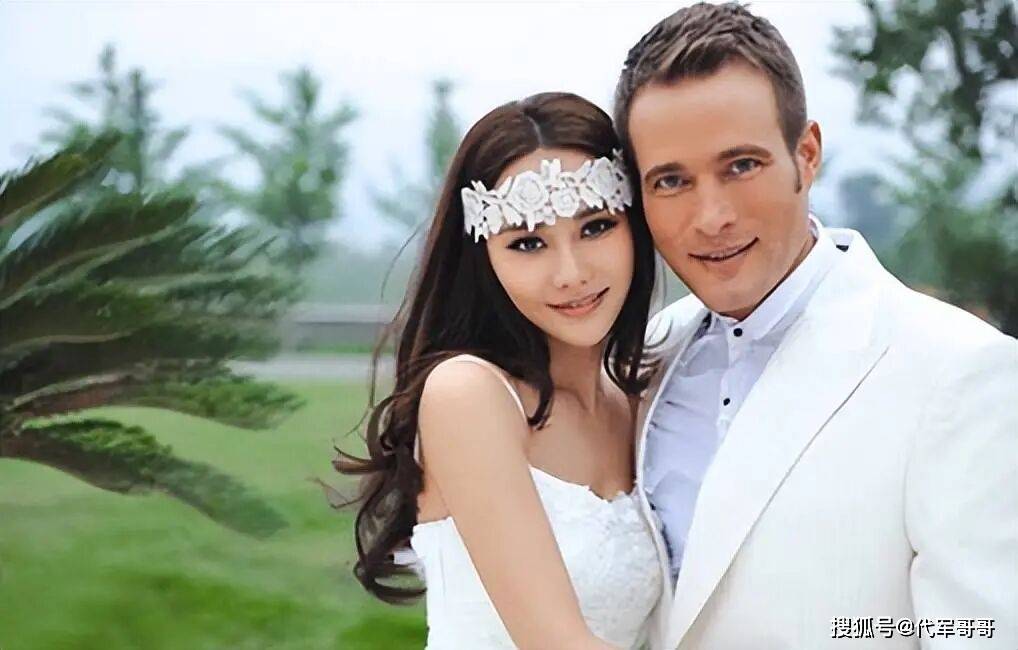 嫁吳奇隆3年就離婚！馬雅舒「二婚嫁澳洲富豪」當現成媽　曾被罵貪錢「生混血萌娃」48歲近況驚人