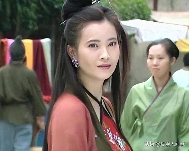 女神也崩壞？53歲大咖女星「發福認不出」　網一看「蘋果肌下垂」搖頭：好像大媽