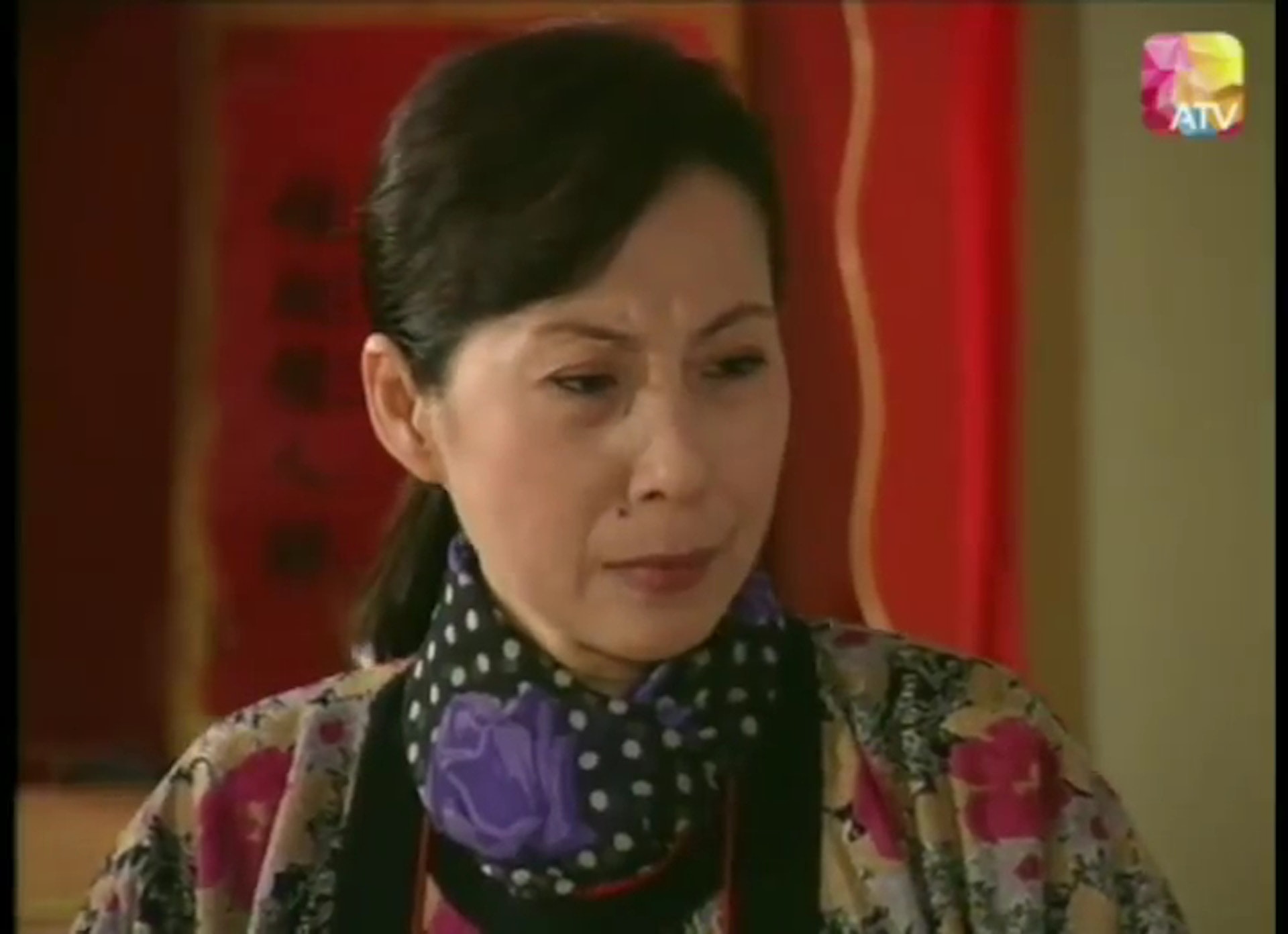 曾兩度破產睡公園！72歲御用婆婆「為養家復出、變賣嫁妝」　如今「被送養老院」脫口嘆4個字